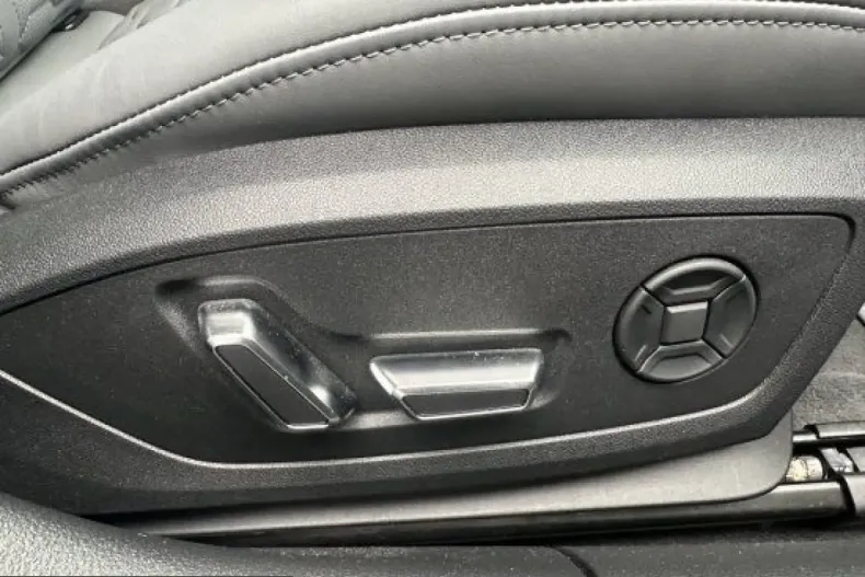 Audi RS6 din 2023 cu 23.183 km - oferta AUD241640 - foto 12
