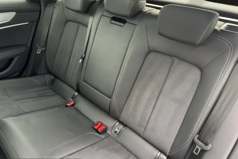 Audi A6 din 2025 cu 15.546 km - oferta AUD241643 - foto 13