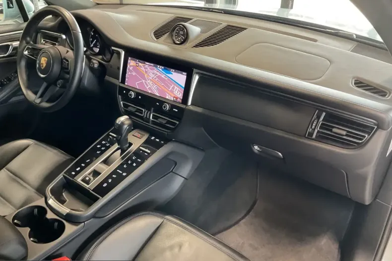 Porsche Macan din 2024 cu 56.300 km - oferta POR241647 - foto 28