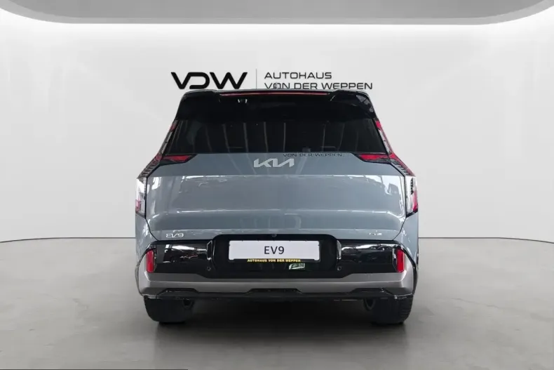 Kia EV9 din 2025 cu 5.000 km - oferta KIA241658 - foto 6