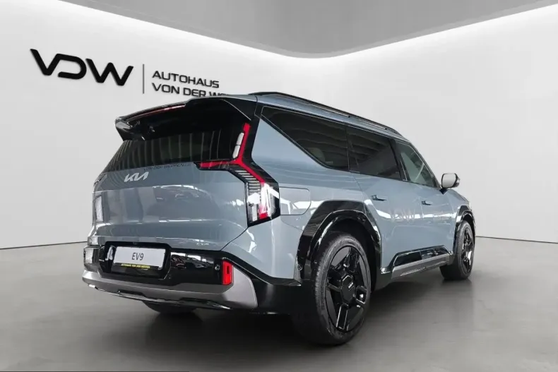 Kia EV9 din 2025 cu 5.000 km - oferta KIA241658 - foto 8