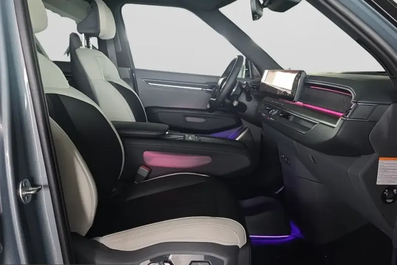 Kia EV9 din 2025 cu 5.000 km - oferta KIA241658 - foto 15