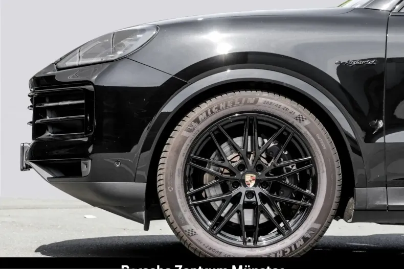 Porsche Cayenne din 2025 cu 13.655 km - oferta POR241662 - foto 9