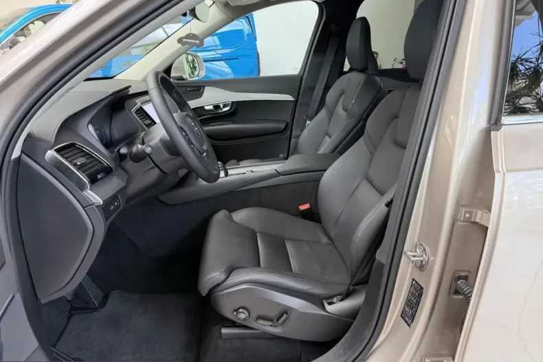 Volvo XC90 din 2024 cu 10.153 km - oferta VOL241666 - foto 13
