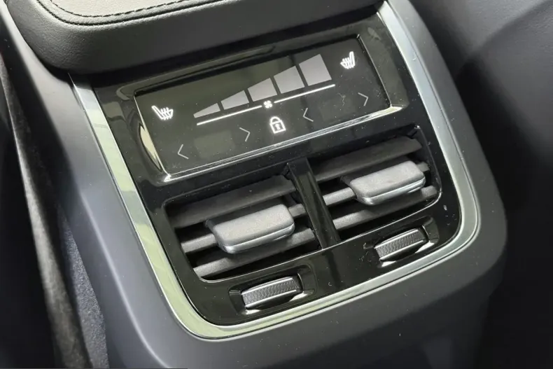 Volvo XC90 din 2024 cu 10.153 km - oferta VOL241666 - foto 23