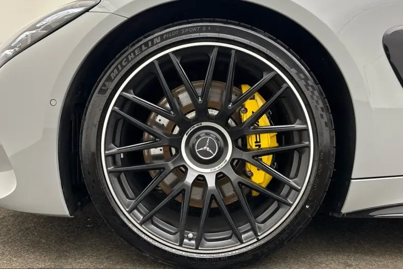Mercedes-Benz AMG GT (Clasa GT) din 2025 cu 5.900 km - oferta MER241672 - foto 6