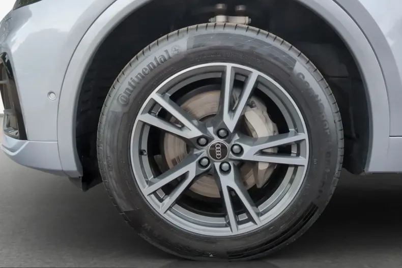 Audi Q5 din 2025 cu 25.776 km - oferta AUD241676 - foto 13