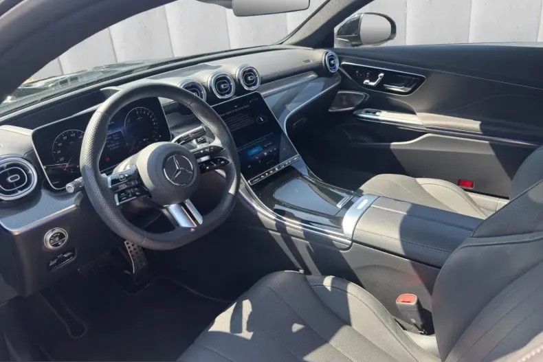 Mercedes-Benz CLE 300 (Clasa CLE) din 2025 cu 34.690 km - oferta MER241678 - foto 9