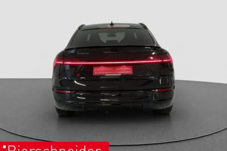 Audi Q8 din 2025 cu 12.386 km - oferta AUD241681 - foto 6
