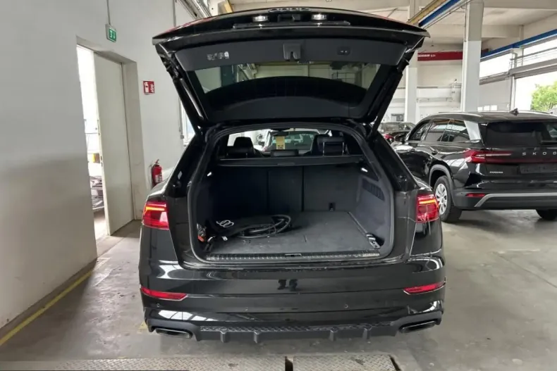 Audi Q8 din 2025 cu 13.637 km - oferta AUD241683 - foto 10