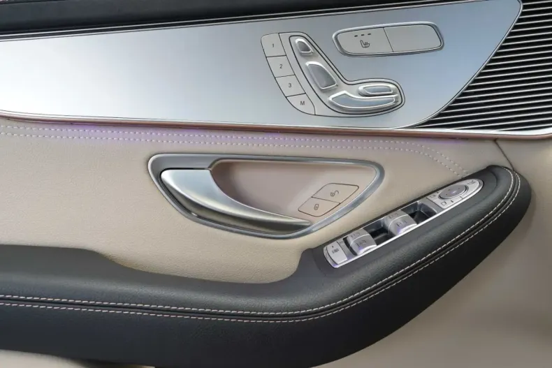 Mercedes-Benz EQC (Clasa GLC) din 2022 cu 39.746 km - oferta MER241684 - foto 9