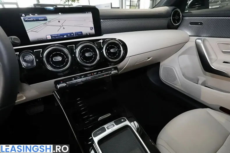Mercedes-Benz CLA 180 (Clasa CLA) din 2025 cu 19.880 km - oferta MER241685 - foto 11