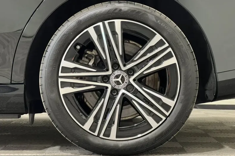 Mercedes-Benz CLA 250 (Clasa CLA) din 2025 cu 3.040 km - oferta MER241686 - foto 5