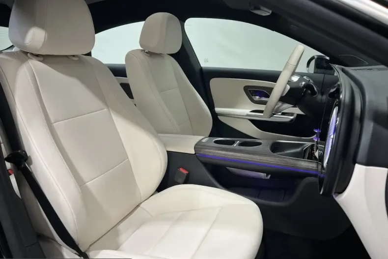 Mercedes-Benz CLA 250 (Clasa CLA) din 2025 cu 3.040 km - oferta MER241686 - foto 36
