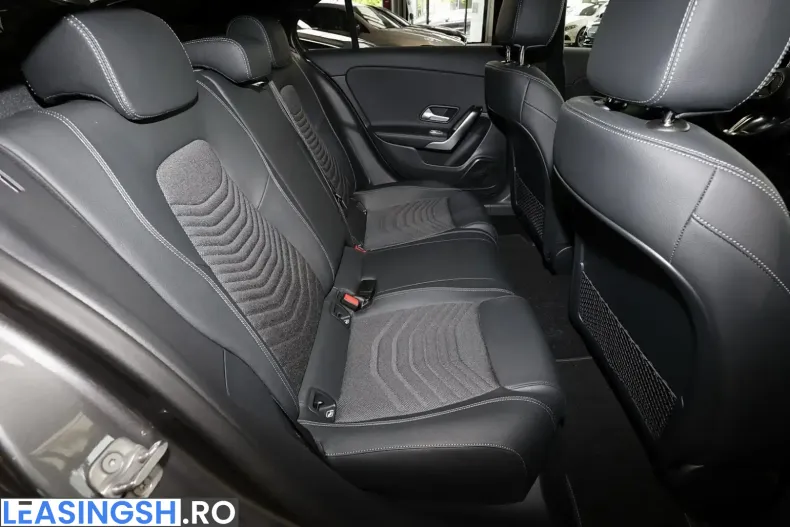 Mercedes-Benz A 220 (Clasa A) din 2025 cu 10.370 km - oferta MER241699 - foto 7