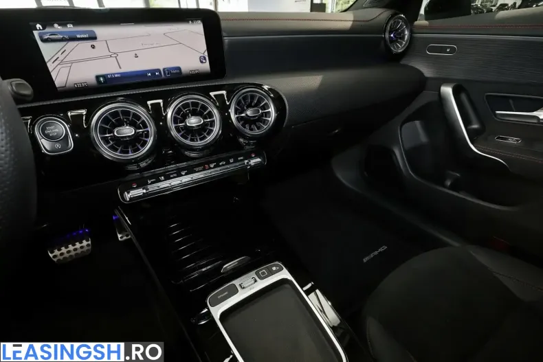 Mercedes-Benz CLA 200 (Clasa CLA) din 2025 cu 44.770 km - oferta MER241701 - foto 10