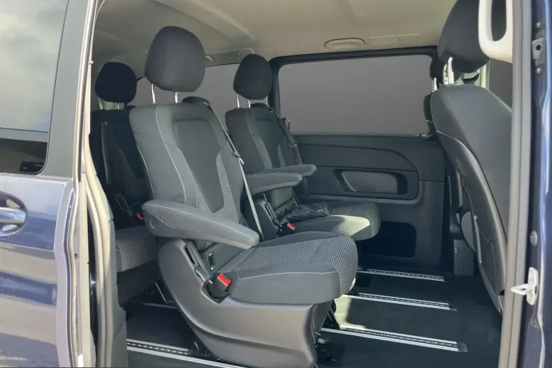 Mercedes-Benz V 300 (Clasa V) din 2024 cu 15.000 km - oferta MER241704 - foto 8