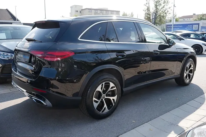 Mercedes-Benz GLC 300 (Clasa GLC) din 2022 cu 30.627 km - oferta MER241705 - foto 10