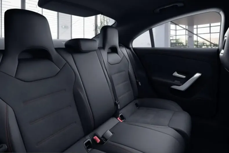 Mercedes-Benz CLA 250 (Clasa CLA) din 2022 cu 67.299 km - oferta MER241706 - foto 9