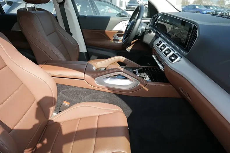Mercedes-Benz GLE 350 (Clasa GLE) din 2023 cu 22.438 km - oferta MER241708 - foto 6