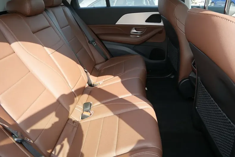 Mercedes-Benz GLE 350 (Clasa GLE) din 2023 cu 22.438 km - oferta MER241708 - foto 7
