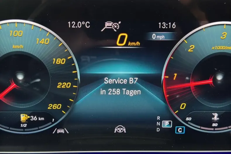 Mercedes-Benz GLE 400 (Clasa GLE) din 2021 cu 109.900 km - oferta MER241709 - foto 23