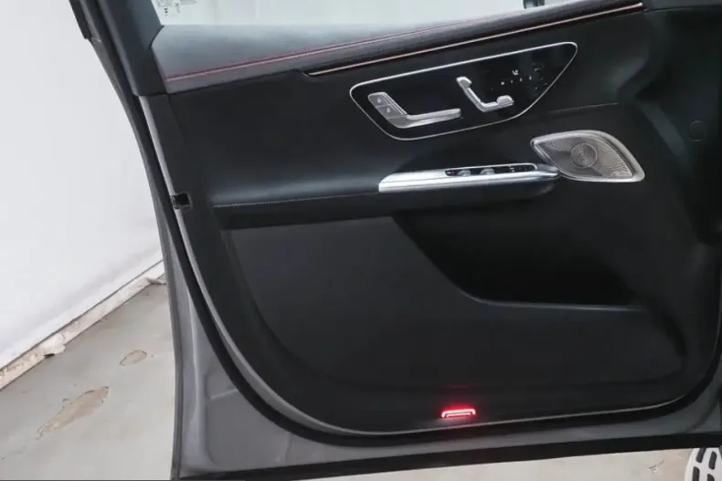 Mercedes-Benz EQE (Clasa E) din 2025 cu 21.470 km - oferta MER241713 - foto 11