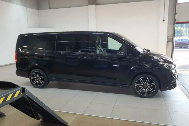 Mercedes-Benz V 300 (Clasa V) din 2022 cu 37.467 km - oferta MER241714 - foto 3