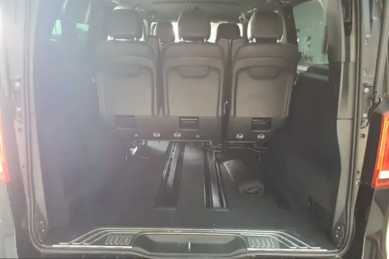Mercedes-Benz V 300 (Clasa V) din 2022 cu 37.467 km - oferta MER241714 - foto 8