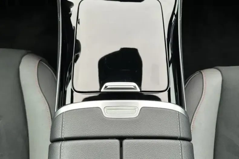 Mercedes-Benz EQE (Clasa E) din 2023 cu 39.750 km - oferta MER241718 - foto 14