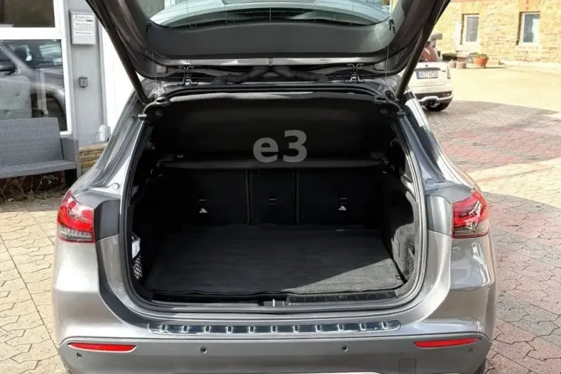 Mercedes-Benz GLA 200 (Clasa GLA) din 2021 cu 96.436 km - oferta MER241724 - foto 6