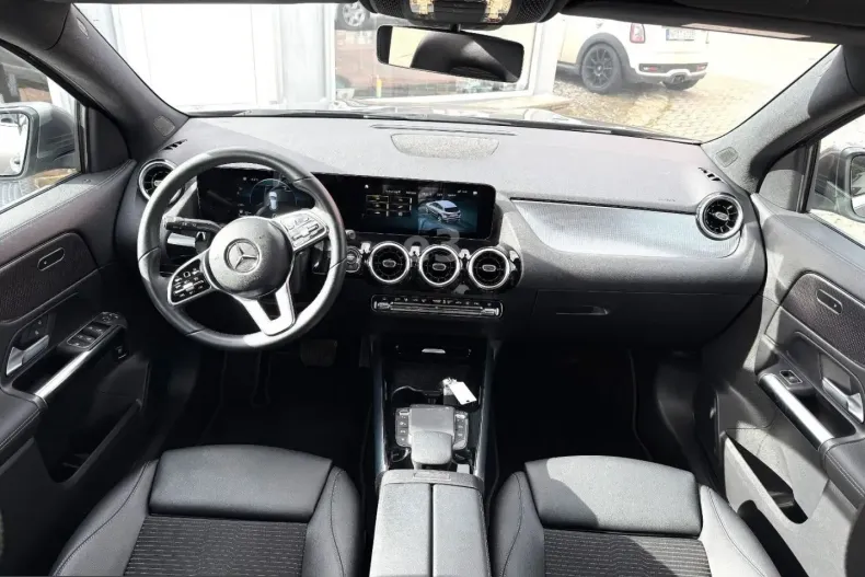 Mercedes-Benz GLA 200 (Clasa GLA) din 2021 cu 96.436 km - oferta MER241724 - foto 10