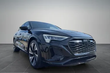 Audi Q8 din 2023 - oferta AUD241734