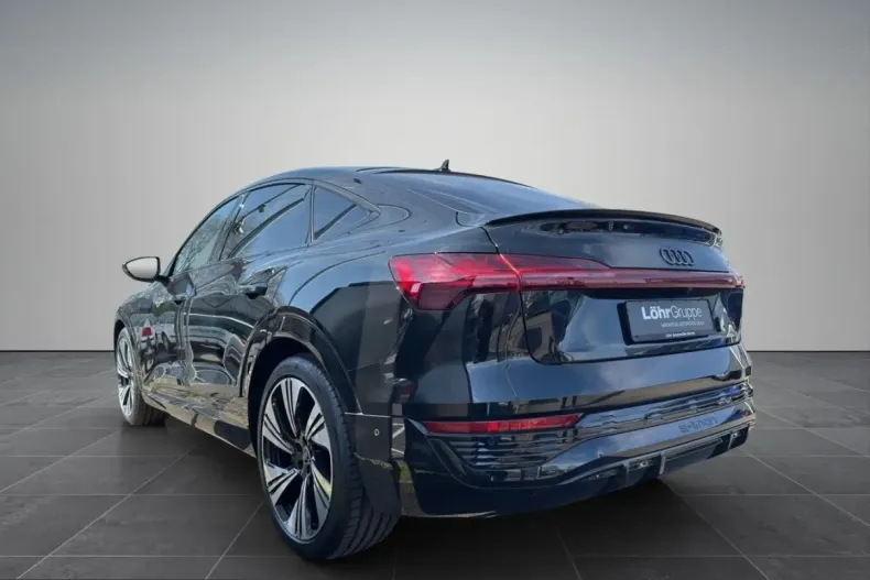 Audi Q8 din 2023 cu 25.150 km - oferta AUD241734 - foto 2