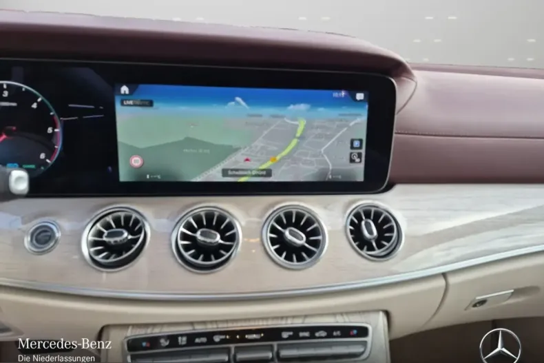 Mercedes-Benz CLS 300 (Clasa CLS) din 2022 cu 17.260 km - oferta MER241735 - foto 16