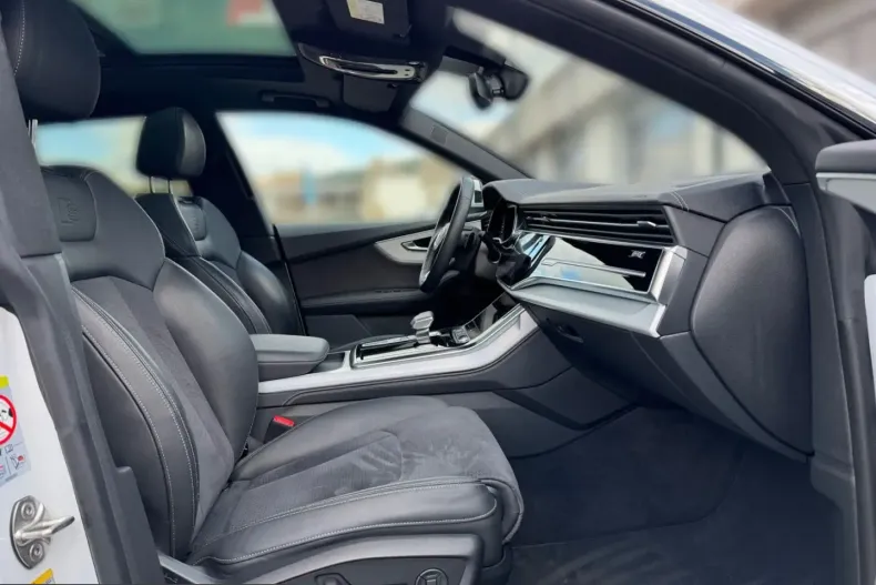 Audi Q8 din 2023 cu 50.508 km - oferta AUD241736 - foto 13