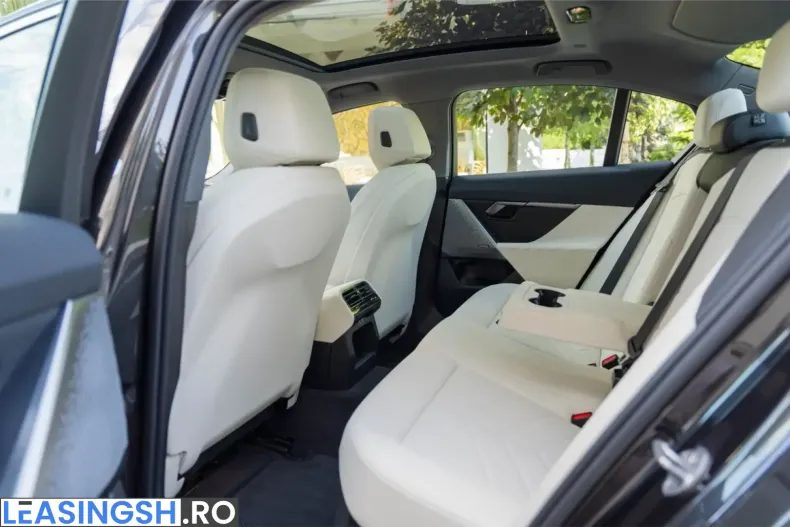 BMW 520d (Seria 5) din 2024 cu 58.721 km - oferta BMW241744 - foto 10
