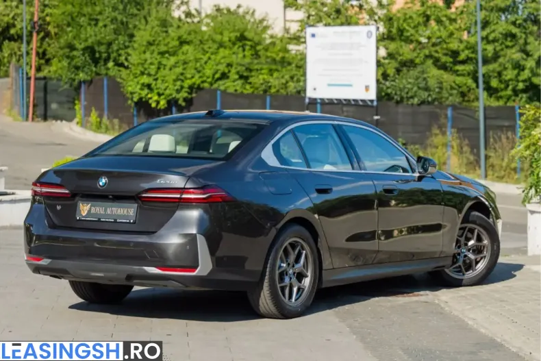 BMW 520d (Seria 5) din 2024 cu 58.721 km - oferta BMW241744 - foto 34