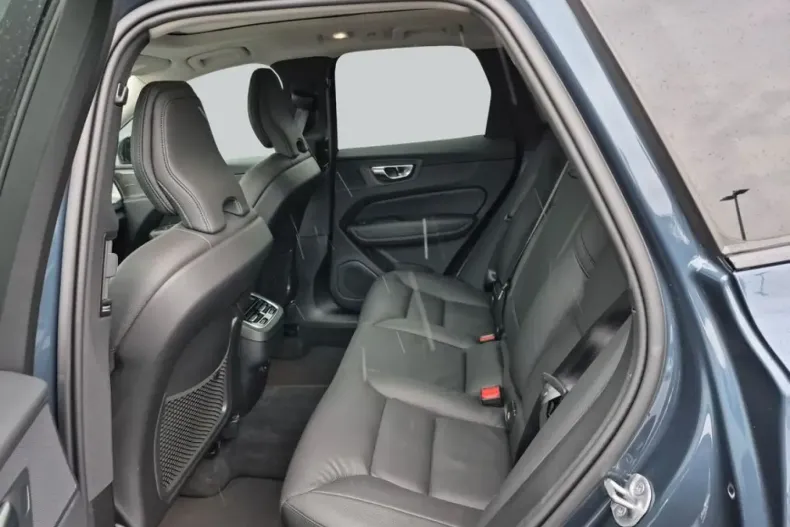 Volvo XC60 din 2025 cu 24.816 km - oferta VOL241746 - foto 9