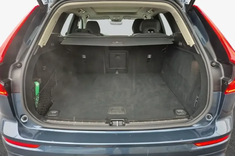 Volvo XC60 din 2025 cu 24.816 km - oferta VOL241746 - foto 13