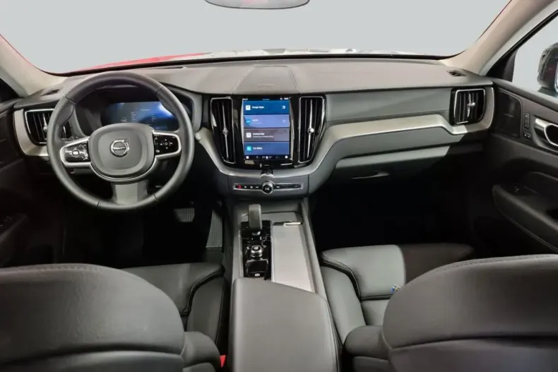 Volvo XC60 din 2025 cu 28.000 km - oferta VOL241748 - foto 8