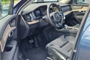 Volvo XC90 din 2025 - oferta VOL241751
