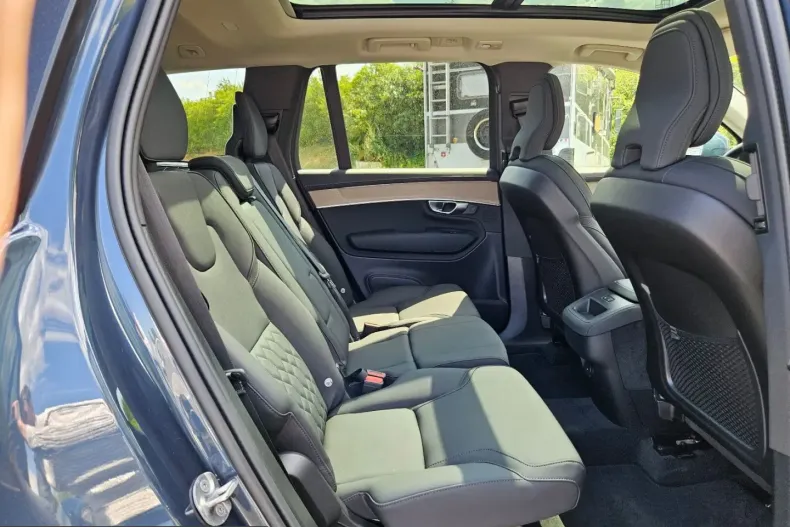 Volvo XC90 din 2025 cu 28.000 km - oferta VOL241751 - foto 17