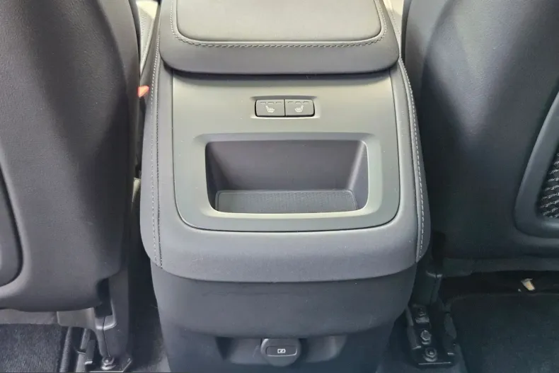 Volvo XC90 din 2025 cu 28.000 km - oferta VOL241751 - foto 18