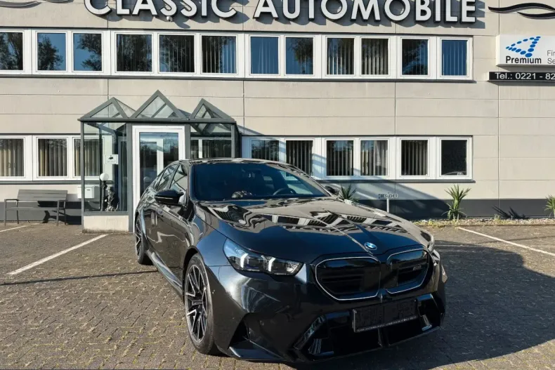 BMW M5 (Seria 5) din 2025 cu 4.130 km - oferta BMW241757 - foto 3