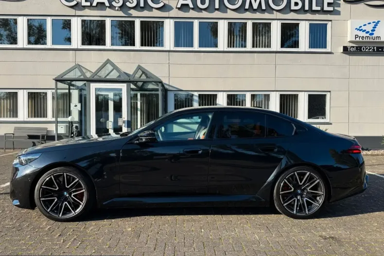 BMW M5 (Seria 5) din 2025 cu 4.130 km - oferta BMW241757 - foto 5