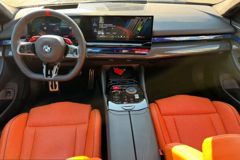 BMW M5 (Seria 5) din 2025 cu 4.130 km - oferta BMW241757 - foto 13