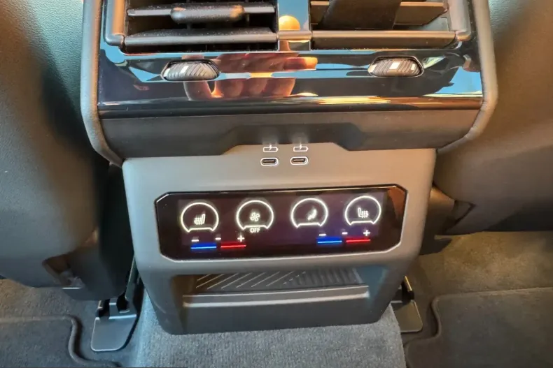 BMW M5 (Seria 5) din 2025 cu 4.130 km - oferta BMW241757 - foto 20