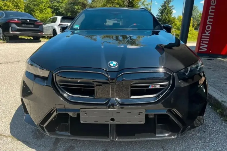 BMW M5 (Seria 5) din 2025 cu 18.100 km - oferta BMW241758 - foto 4
