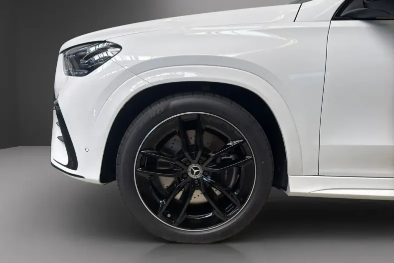 Mercedes-Benz GLE 350 (Clasa GLE) din 2025 cu 15.000 km - oferta MER241761 - foto 4